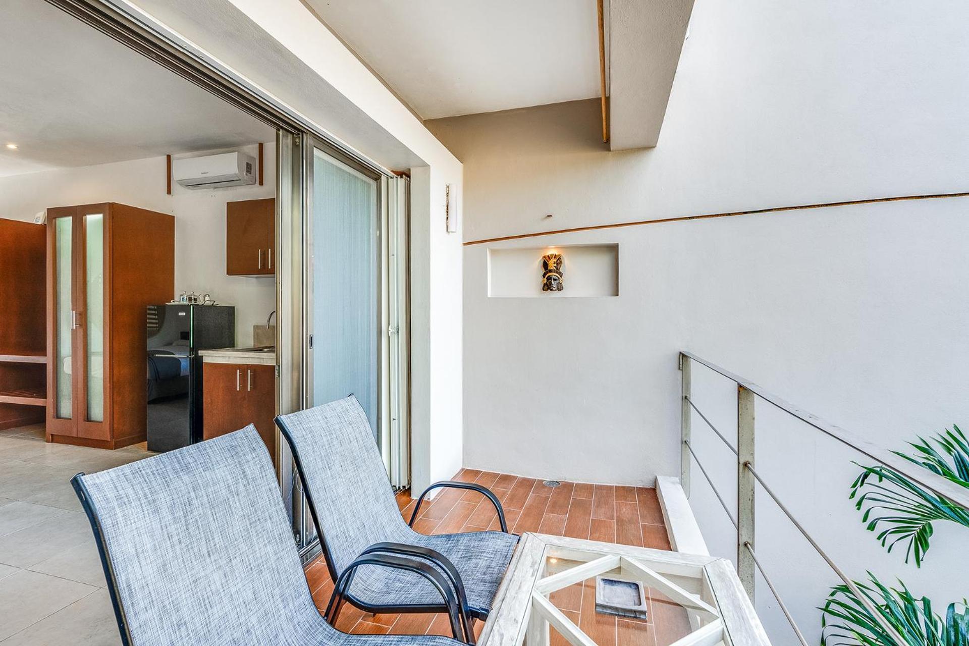 Maia Hotel